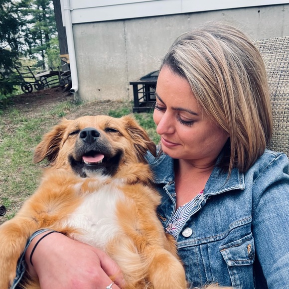 Profile Picture of Allison Varney (@avarney1992) on Poshmark