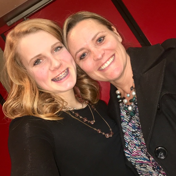 Profile Picture of Jess Rodning (@jrodning) on Poshmark