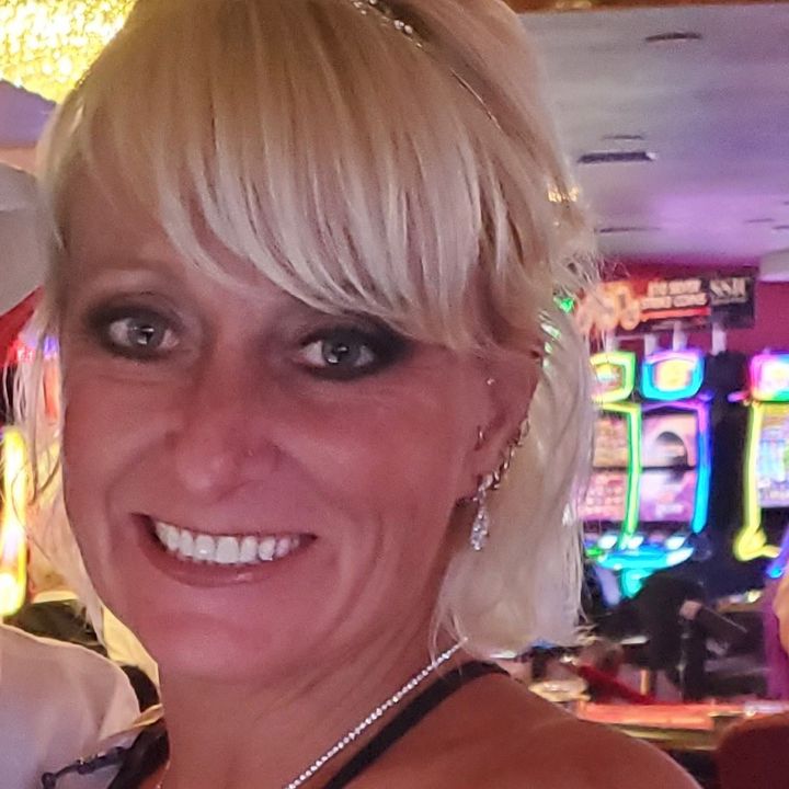 Profile Picture of Monica Bowling (@monicamars12) on Tiktok