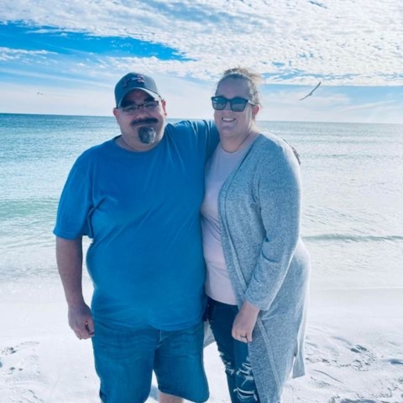 Profile Picture of Shelley Urango (@shelleyurango26) on Poshmark