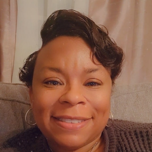 Profile Picture of Shaunta Garrett (@shaunta17) on Poshmark