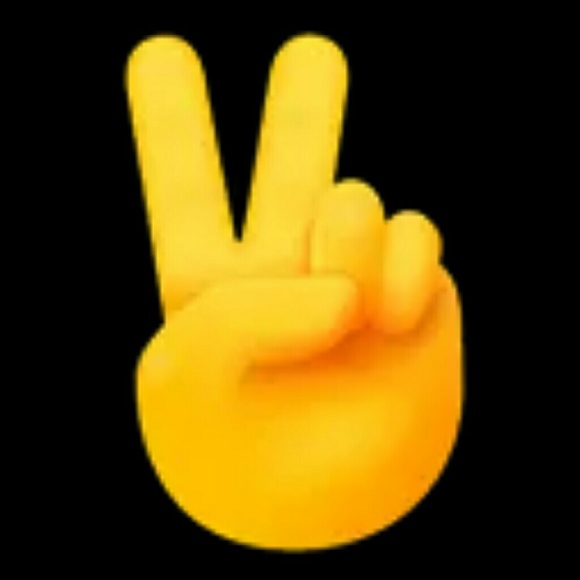 Profile Picture of Cassandra Merrill (@clmerri) on Poshmark