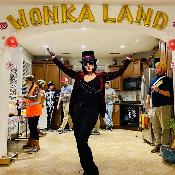 Dominique Felix-michalet - Poshmark Profile Picture of Dominique Felix-michalet (@thnkimgoinblond) on Poshmark