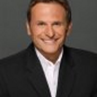Profile Picture of Lou Canellis FOX 32 (@@LouCanellis) on Twitter