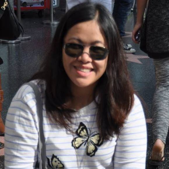 Profile Picture of Starra Billones (@starrafish) on Poshmark