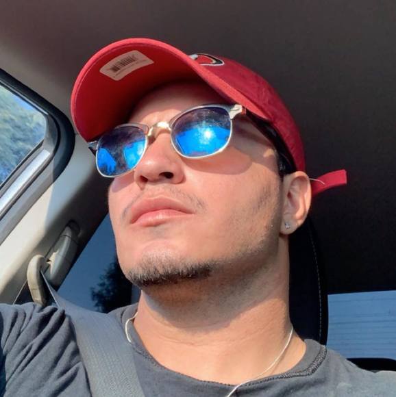 Profile Picture of Bryan Zepeda (@bryanzr123) on Poshmark