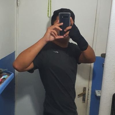 Profile Picture of Dylan Robledo Calderonon Twitter