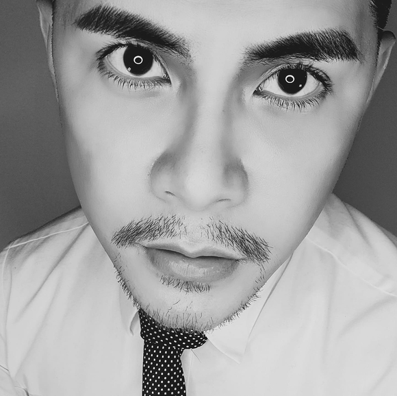 Profile Picture of Richard Soriano (@richardsoriano) on Poshmark