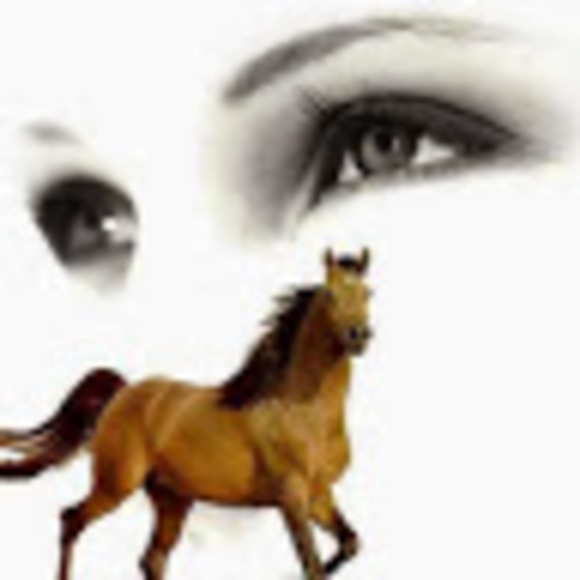 Profile Picture of Ayat Janabi (@ayatjanabi) on Poshmark