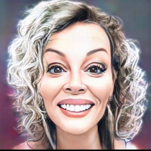 Profile Picture of Iris Benson (@bensonbunch2005) on Poshmark