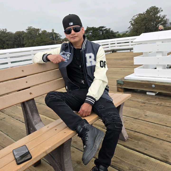 Profile Picture of SILVINO BARBER (@silvirojas28) on Tiktok