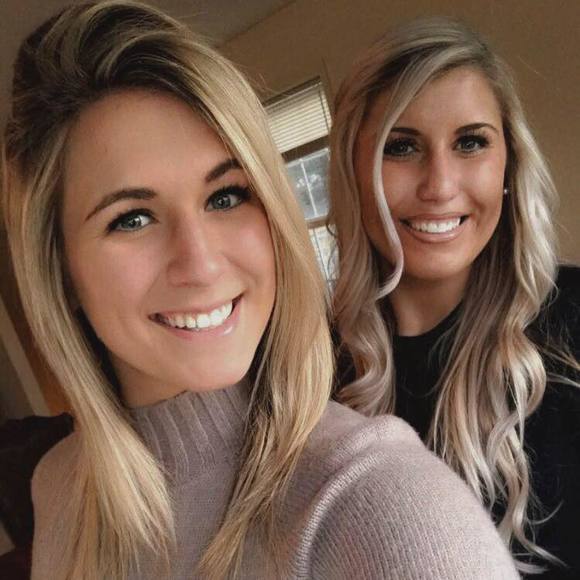 Profile Picture of Delaney Donnellan (@delaneydonnella) on Poshmark