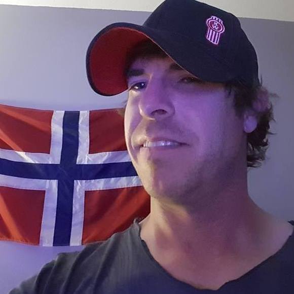 Profile Picture of Matt Halstad (@matthalstad782) on Poshmark