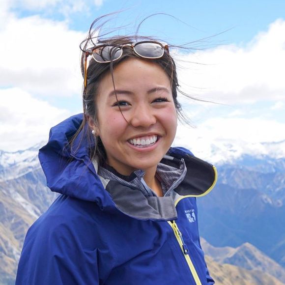 Profile Picture of Joyce Lin (@hsjoyce) on Poshmark