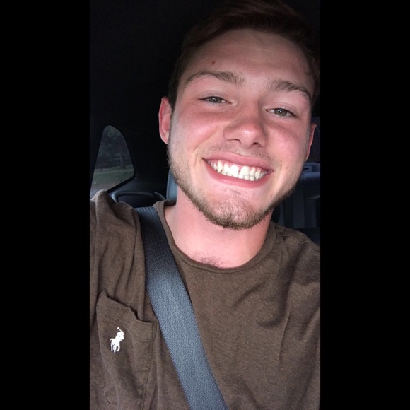 Profile Picture of Cody Simonek (@codysimonek) on Poshmark