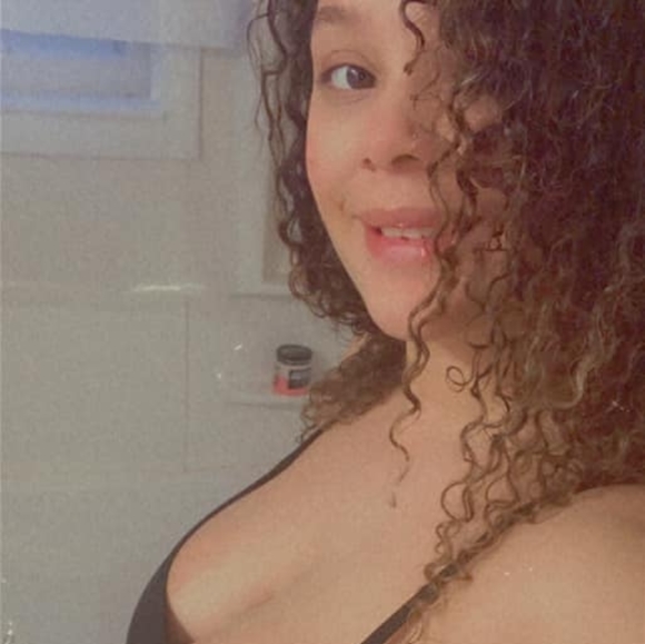 Profile Picture of Brianna Kylee (@briannakylee) on Poshmark