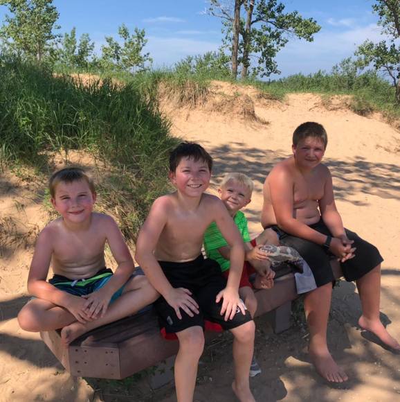 Profile Picture of Brad Wahr (@bradwahr) on Poshmark