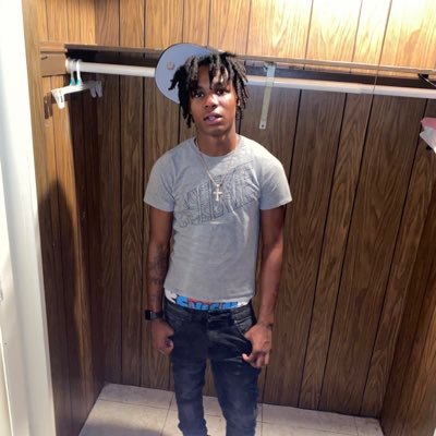 Profile Picture of Lil Lawrence🐐 (@lil2lawrence) on Twitter