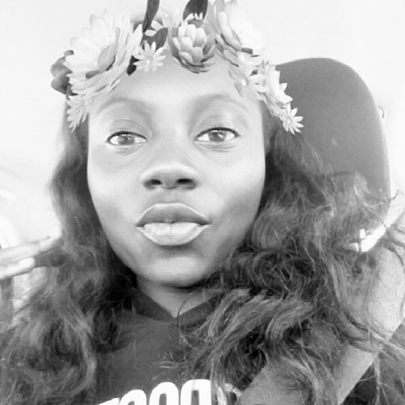 Profile Picture of Tiara Grigsby (@teglizzy) on Poshmark