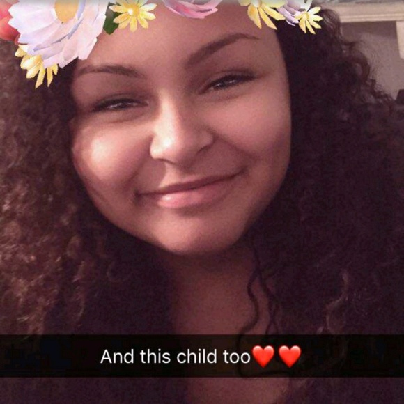 Profile Picture of Kyleigh Johnson (@kyleighrose24) on Poshmark