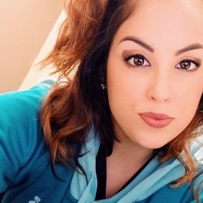 Profile Picture of Steph Beezy (@StephanieHill_1) on Twitter