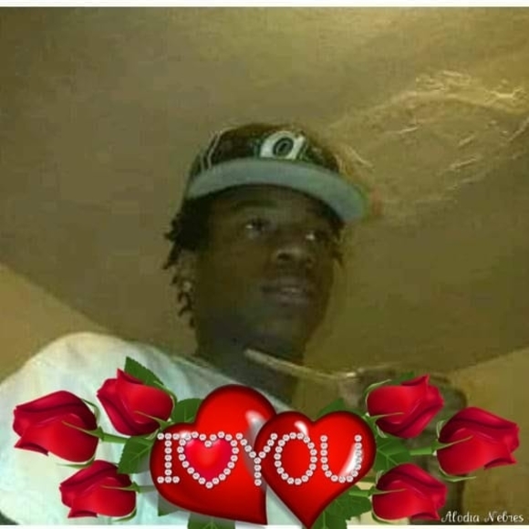 Profile Picture of Jasmine Landers (@jazziepooh20) on Poshmark