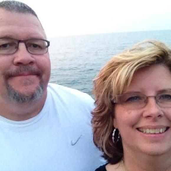 Profile Picture of James Darling (@jimdarling82) on Poshmark