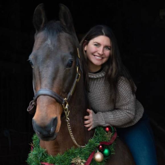 Profile Picture of Leah Tarnacki (@leahtarnacki) on Poshmark