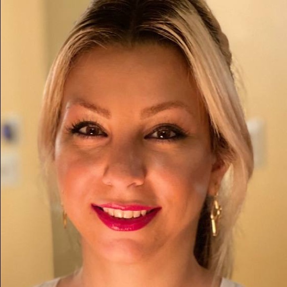 Maryam Sadeghi - Poshmark Profile Picture of Maryam Sadeghi (@msjavid) on Poshmark