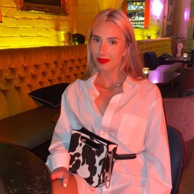 Profile Picture of courtney simon (@Courteeyysimon) on Twitter