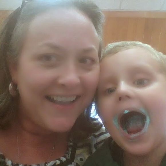 Janice Guynes - Poshmark Profile Picture of Janice Guynes (@jguynes49) on Poshmark