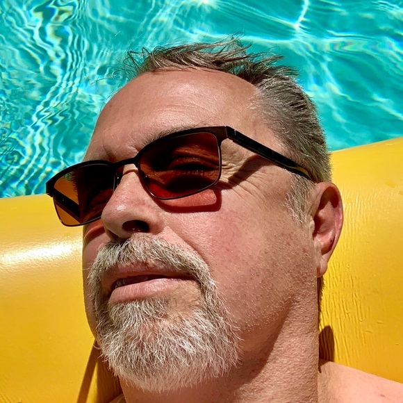 Profile Picture of Howard Fites (@pspoolside) on Poshmark