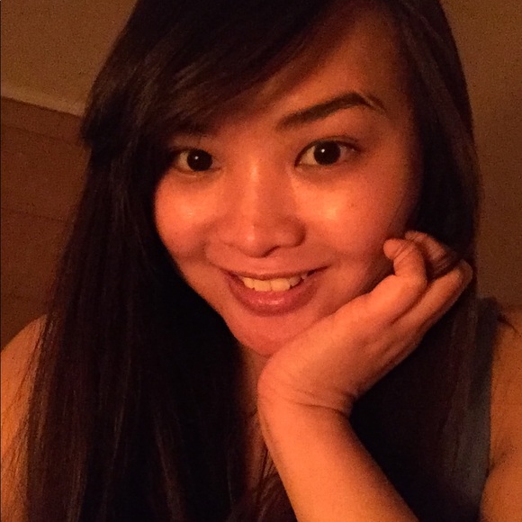 Profile Picture of Meh Oyamat (@mehoyamat) on Poshmark