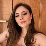 Profile Picture of Débora Schneider (@debschneider) on Instagram