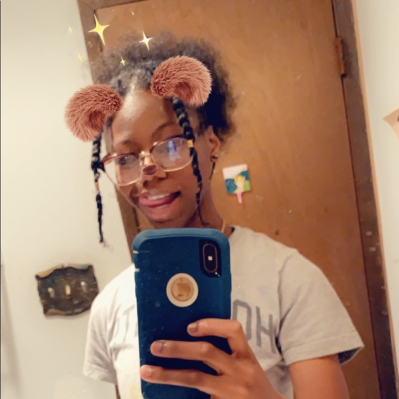 Profile Picture of Ladasha Watson (@ladashawatson) on Poshmark
