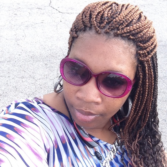 Profile Picture of Zenobia Mcmickle (@mzbcm2) on Poshmark