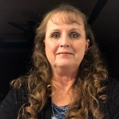 Profile Picture of Robin Bailey (@ilive2rite) on Twitter