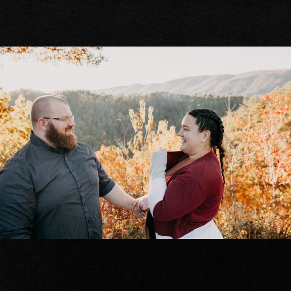 Profile Picture of Candace Gibson (@candaceyg) on Poshmark