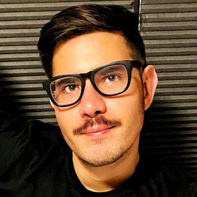 Profile Picture of David (@DiscreetLatino) on Twitter