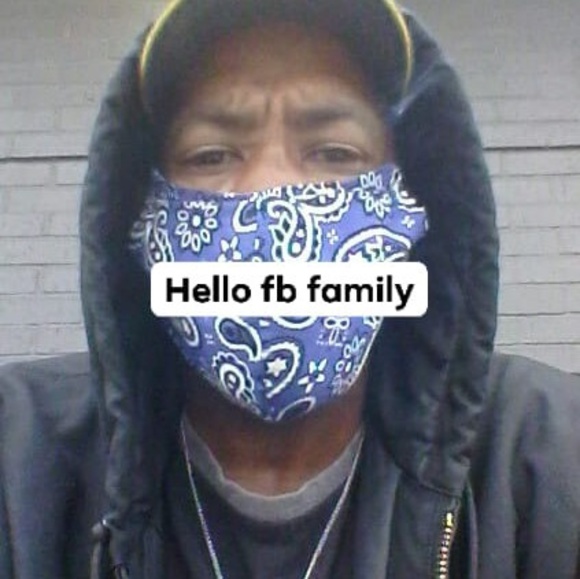 Profile Picture of Deshawn Deshazor (@deshawndeshazor) on Poshmark