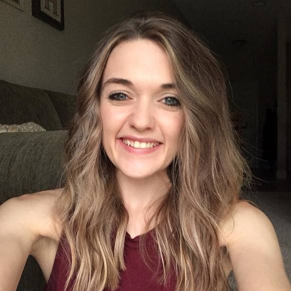 Alaina Niziolek - Poshmark Profile Picture of Alaina Niziolek (@alainasophia) on Poshmark