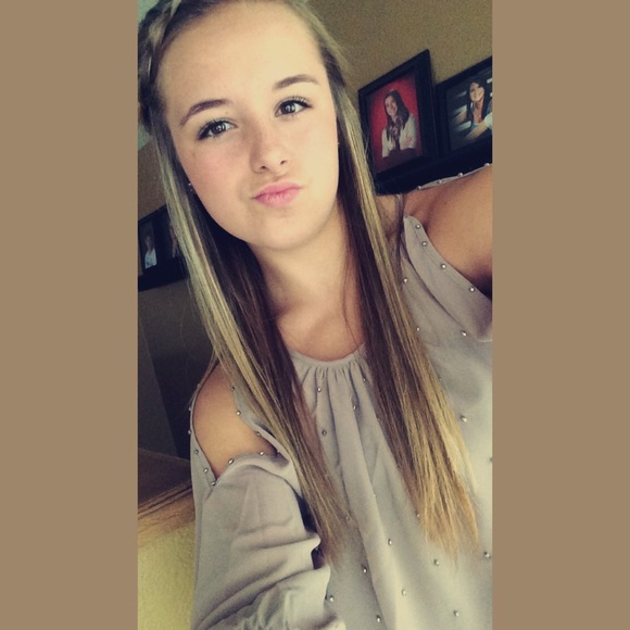 Profile Picture of Hannah Jenkins (@hannah_faithhhh) on Poshmark