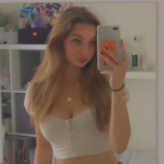 Profile Picture of Lisa (@lisabertolini_) on Instagram