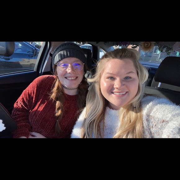 Profile Picture of Haley Gill (@haley_gill) on Poshmark