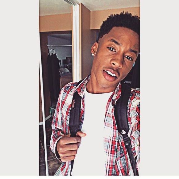 Profile Picture of Daryll Whitehead (@dyeezy) on Poshmark