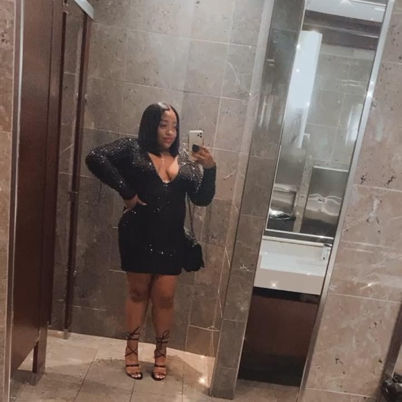 Profile Picture of Ariel Hale (@arielc125) on Poshmark