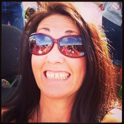 Profile Picture of Kim Waites (@LittleKimi) on Twitter