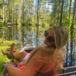 Profile Picture of caroline moore (@caromoore23) on Instagram