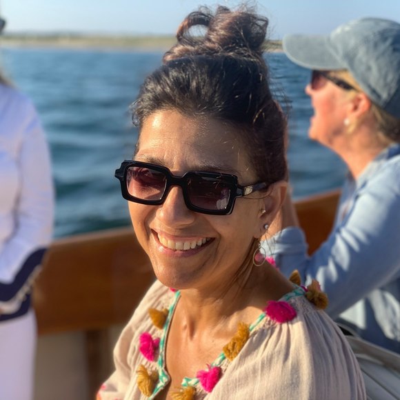 Profile Picture of Christina Manca (@cmanca) on Poshmark
