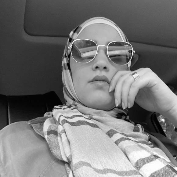 Profile Picture of Ola Shammout (@olashammout) on Poshmark